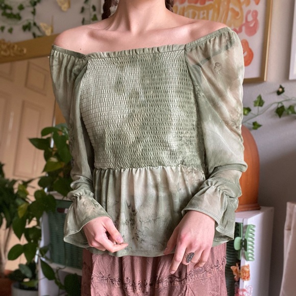 Fairycore Flowy Green Top - Picture 2 of 4